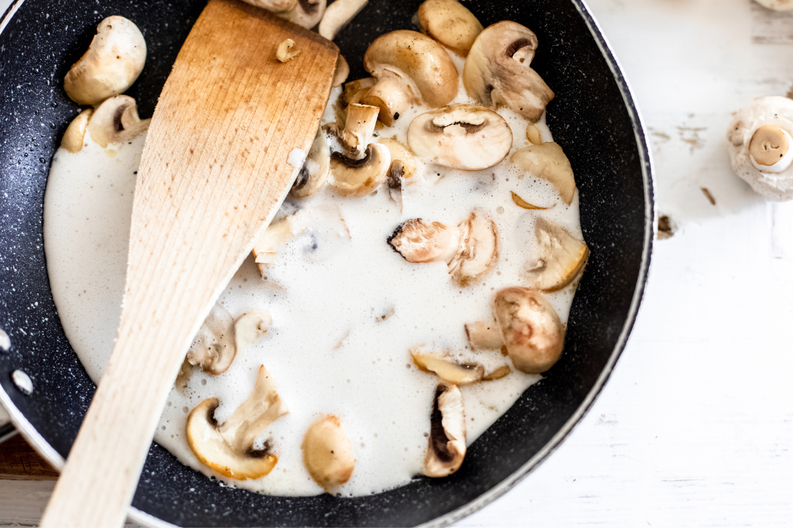 Vegan ζυμαρικά με σάλτσα κάσιους - σάλτσα