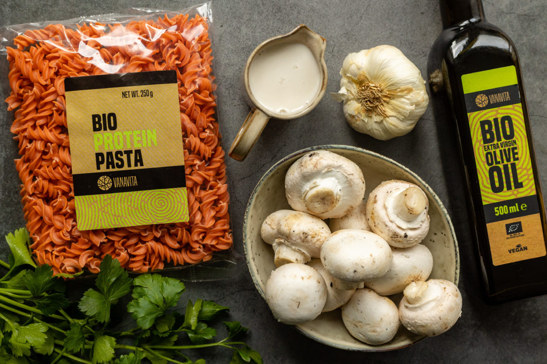 Μακαρόνια υψηλής πρωτεΐνης με μανιτάρια - Συστατικά Μακαρόνια υψηλής πρωτεΐνης με μανιτάρια - Συστατικά