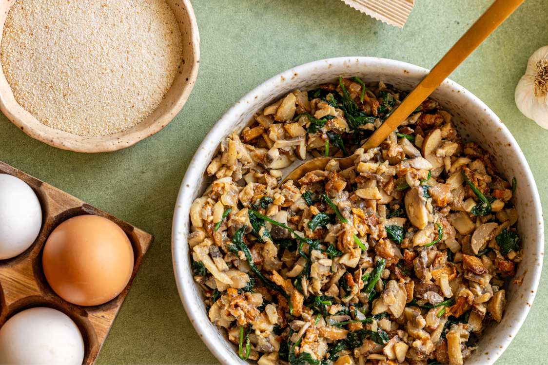 Μπιφτέκια μανιταριών με σπανάκι baby - προετοιμασία μείγματος