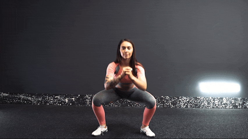 Πώς να εκτελέσετε πιέσεις sumo squat;