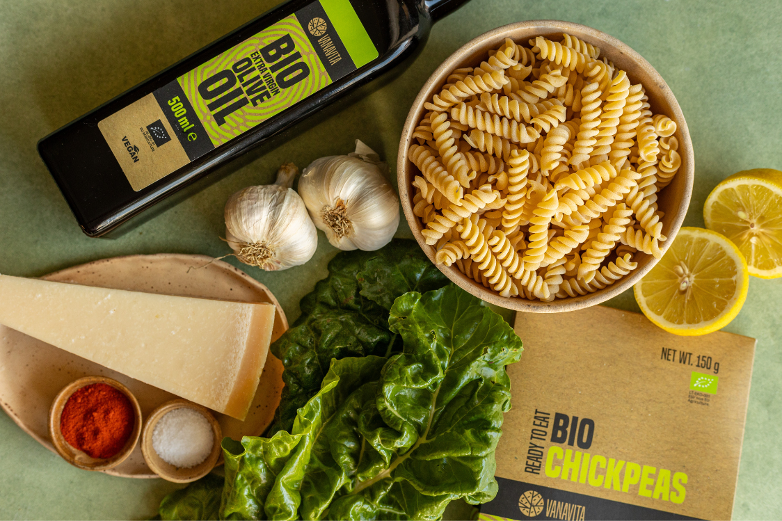 Ζυμαρικά με ρεβύθια και παρμεζάνα - Υλικά