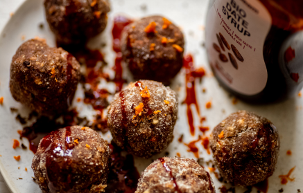 Fitness συνταγή: Μπαλίτσες carrot cake χωρίς ψήσιμο