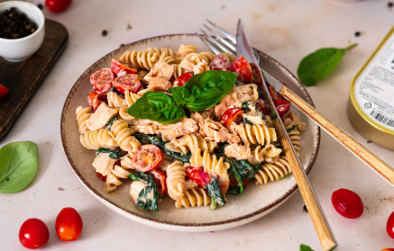 Fitness συνταγή: Κρεμώδη ζυμαρικά με σολομό