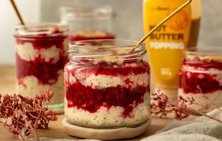 Fitness Συνταγή: Overnight Oats με Σμέουρα και Φυστικοβούτυρο