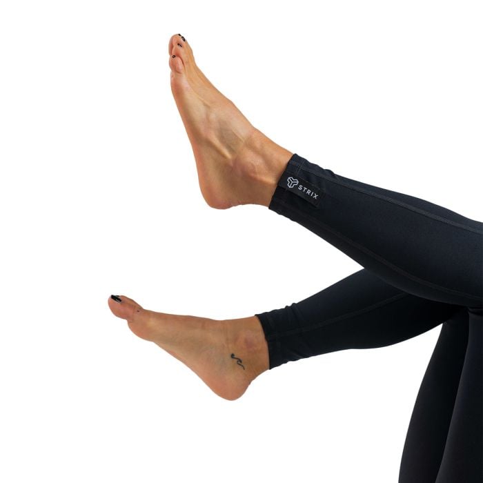 Γυναικείο Κολάν Essential Black – STRIX S