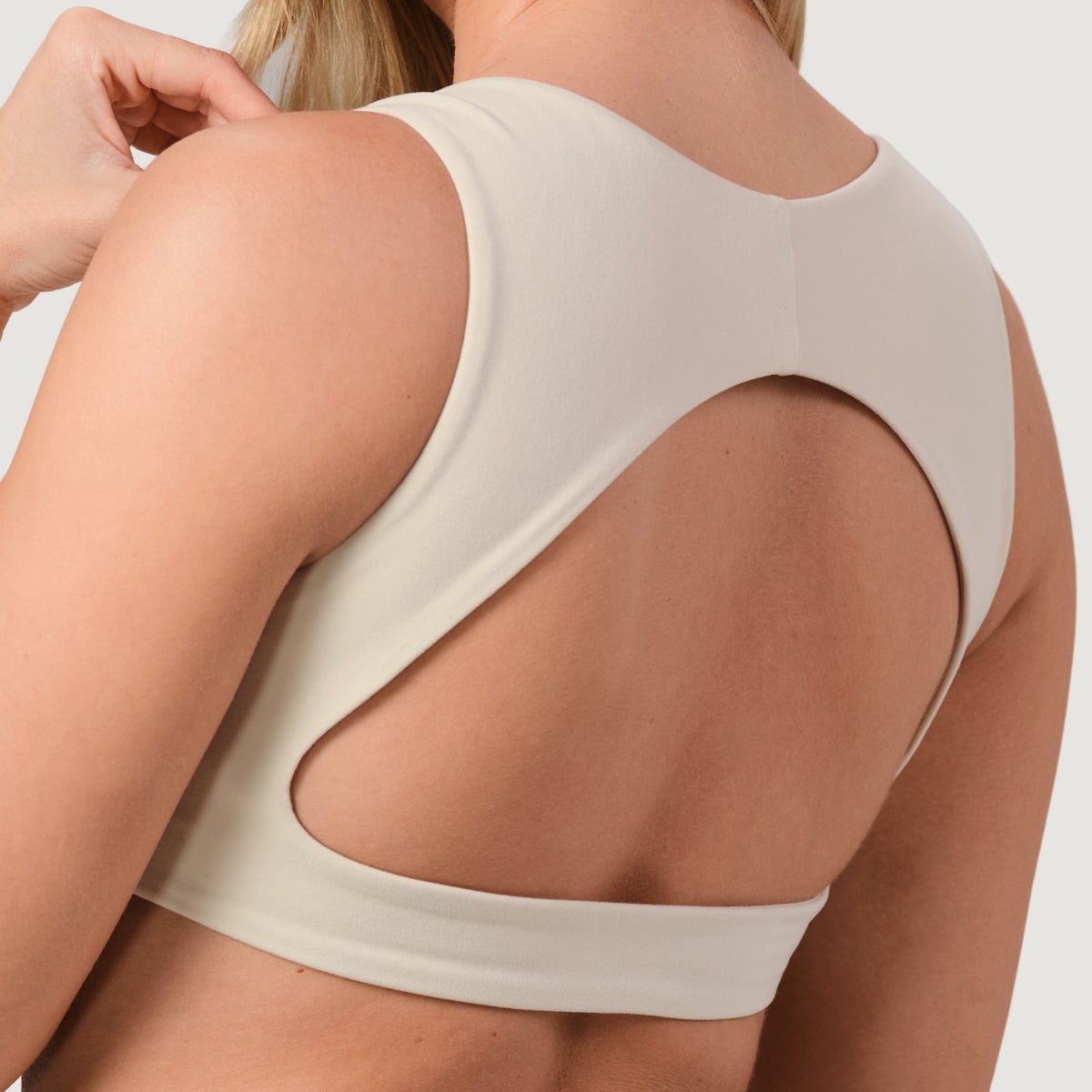 NEO Sports Bra Almond - GymBeam