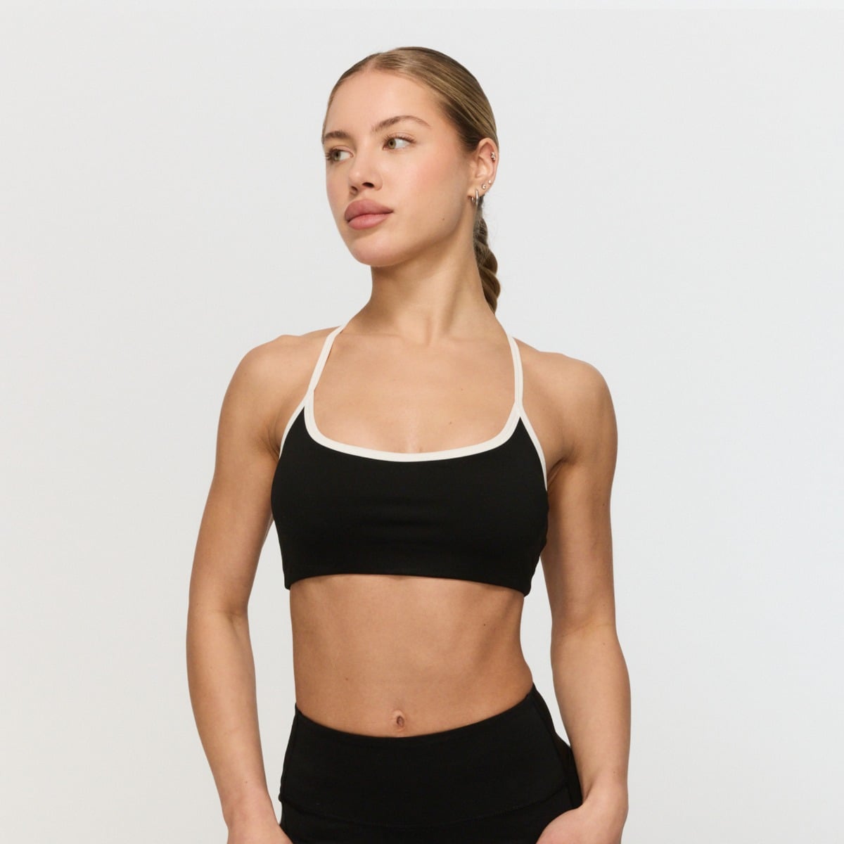 Varsity Sports Bra Black - GymBeam