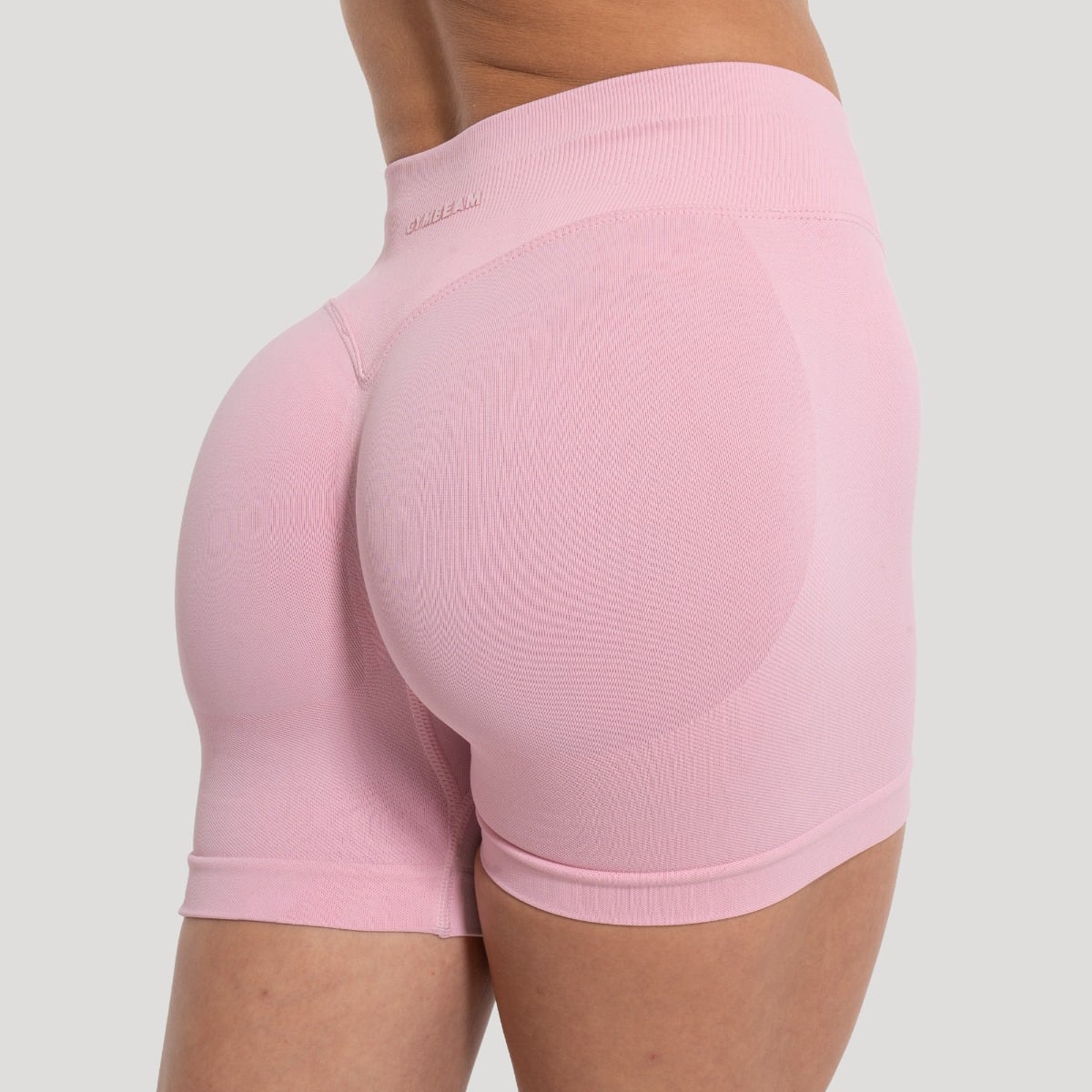 Women‘s Luma Shorts Baby Pink - GymBeam