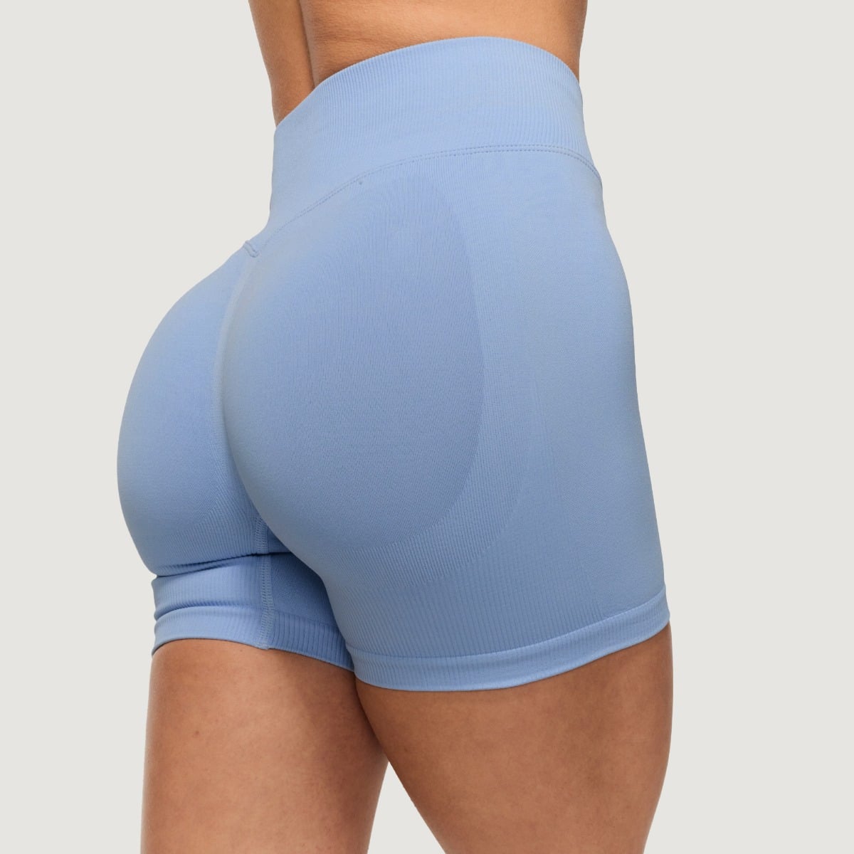 Women‘s NEO Seamless Shorts Sky - GymBeam